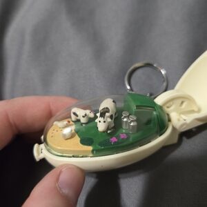 Vintage 1993 Takara Pocket Critters Farm Cows Keychain Japan *Does Not Work*
